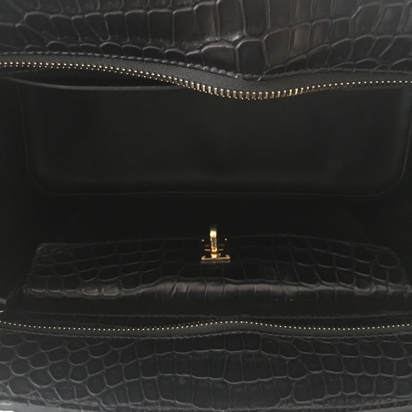 *SOLD* Crocodile Dior Bar Bag in pristine condition - Picture 6 of 8
